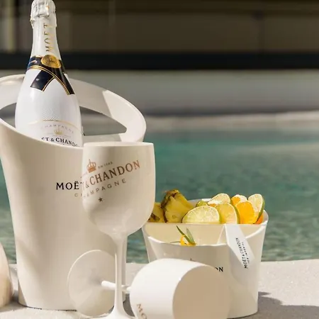 Luxury Royal M With Pool I *