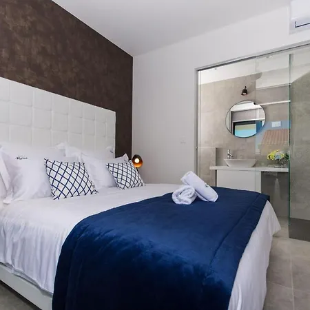דירה Luxury Royal M With Pool I טרוגיר